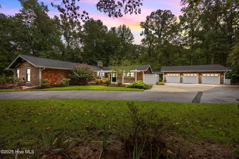 3712 Butler Rd, New Bern, NC 28560
