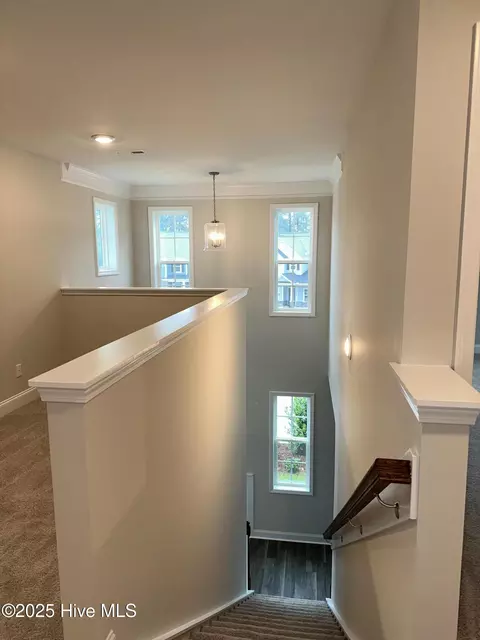 Entry Way - 579 Midsummer St, Aberdeen, NC 28315 photo 3 of 5