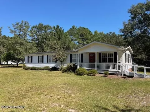 1152 Point Caswell Rd, Atkinson, NC 28421