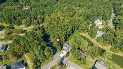 111 Cherry Laurel Dr, Wallace, NC 28466