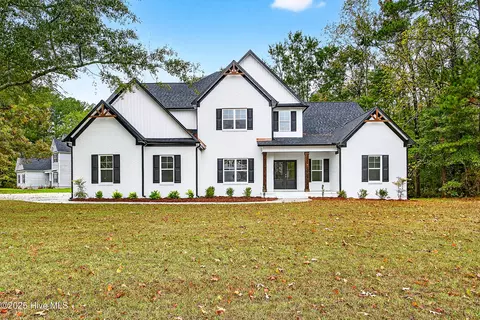 200 Morgan Ln, Jacksonville, NC 28540