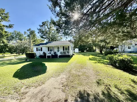 133 Kellumtown Rd, Hubert, NC 28539