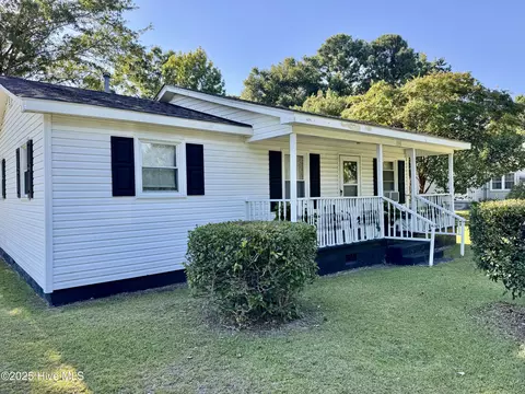 Exterior - 133 Kellumtown Rd, Hubert, NC 28539 photo 3 of 6