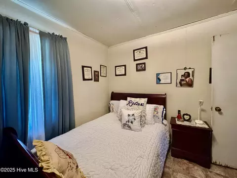Bedroom - 133 Kellumtown Rd, Hubert, NC 28539 photo 2 of 3