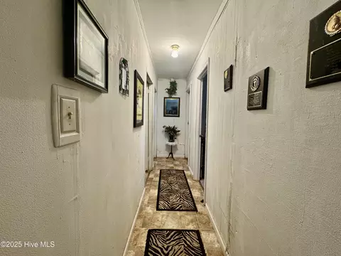 Entry Way - 133 Kellumtown Rd, Hubert, NC 28539 photo 1 of 1