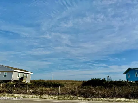 1007 1009 W Beach Dr, Oak Island, NC 28465