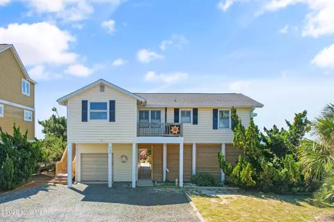 925 Ocean Blvd W, Holden Beach, NC 28462