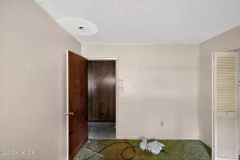 Bedroom - 414 Laurel Dr, Smithfield, NC 27577 photo 3 of 6