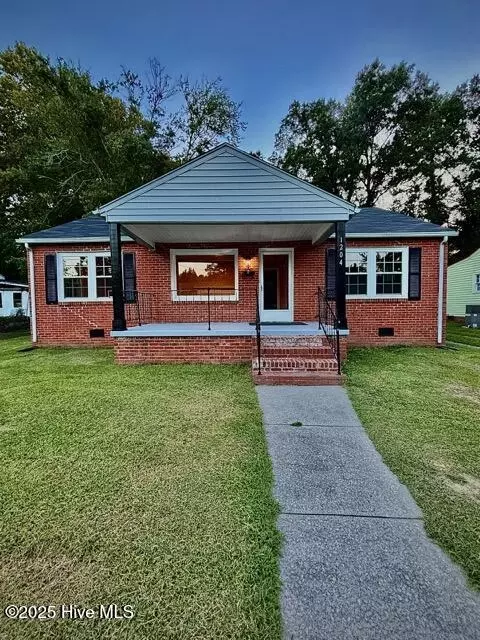 1204 Morningside Dr, Kinston, NC 28501