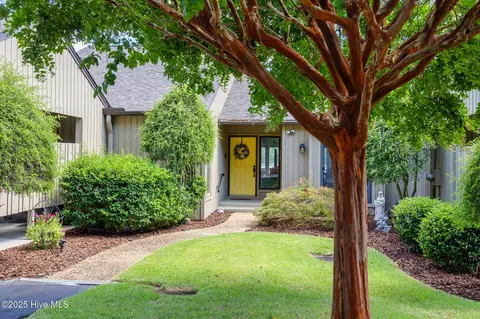 11 Lake Pinehurst Villas, Pinehurst, NC 28374 photo 2