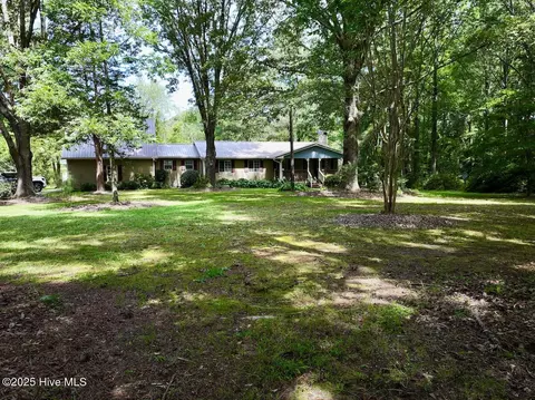 1004 No Bottom Rd, Warrenton, NC 27589