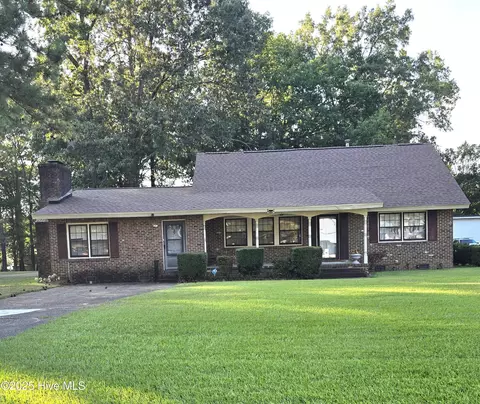 2416 Bel Air Ave SE, Wilson, NC 27893
