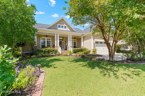 3064 Irwin Dr SE, Southport, NC 28461