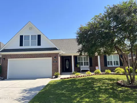 1051 Lanterns Ln, Leland, NC 28451