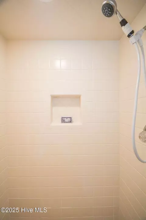 Bath - 6 White Birch Ln, Pinehurst, NC 28374 photo 6 of 6