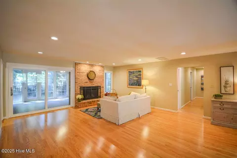 Living - 6 White Birch Ln, Pinehurst, NC 28374 photo 1 of 6
