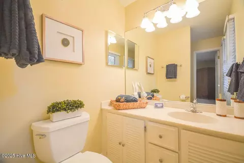 Bath - 6 White Birch Ln, Pinehurst, NC 28374 photo 4 of 6
