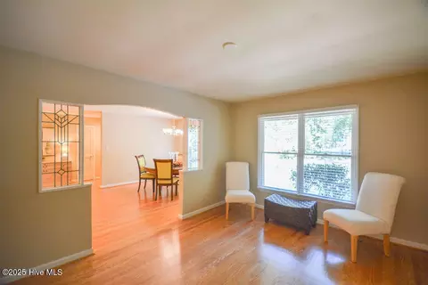 Living - 6 White Birch Ln, Pinehurst, NC 28374 photo 6 of 6