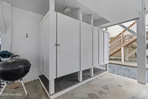 Bath - 412 33rd St, Sunset Beach, NC 28468 photo 4 of 4