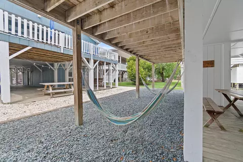 Exterior - 412 33rd St, Sunset Beach, NC 28468 photo 1 of 6