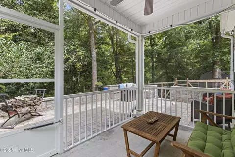 Exterior - 75 Twisted Oak Ct, Hampstead, NC 28443 photo 1 of 8