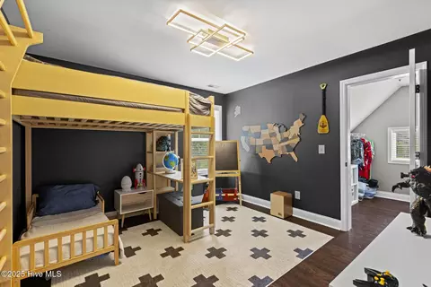 Bedroom - 75 Twisted Oak Ct, Hampstead, NC 28443 photo 5 of 7