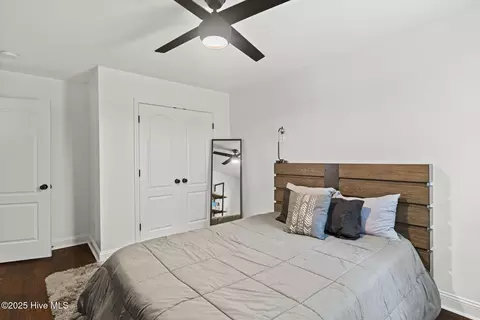 Bedroom - 75 Twisted Oak Ct, Hampstead, NC 28443 photo 4 of 7