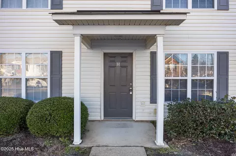 4215 Dudleys Grant Dr #H, Winterville, NC 28590