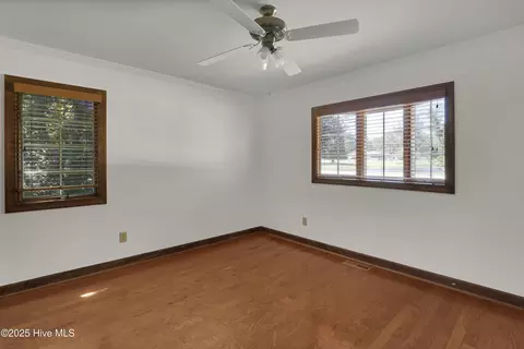 Bedroom - 605 Sawgrass Rd, Hampstead, NC 28443 photo 1 of 6