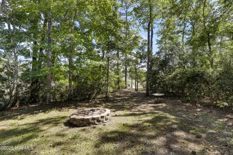 Exterior - 605 Sawgrass Rd, Hampstead, NC 28443 photo 10 of 17