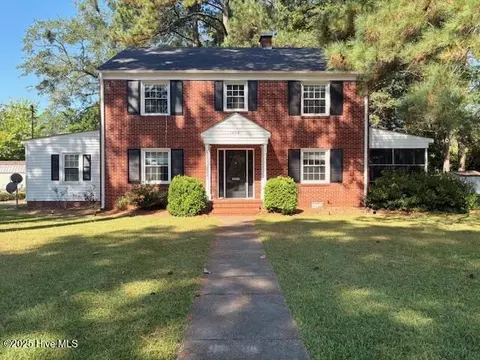 1404 Carey Rd, Kinston, NC 28501