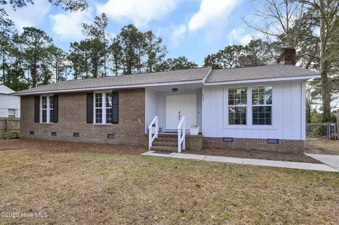5122 Hunters Trl, Wilmington, NC 28405