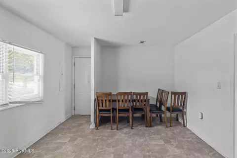 Dining - 103 Riegel Dr, Hubert, NC 28539 photo 1 of 1