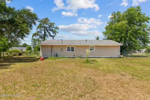 Exterior - 103 Riegel Dr, Hubert, NC 28539 photo 1 of 1