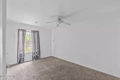 Bedroom - 103 Riegel Dr, Hubert, NC 28539 photo 1 of 2