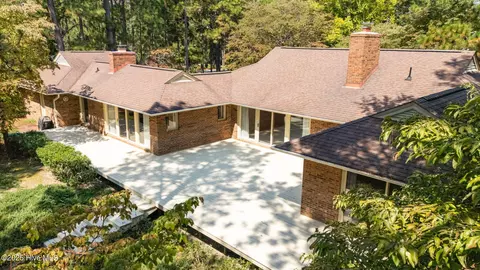 Exterior - 50 Wilson Rd, Pinehurst, NC 28374 photo 4 of 14