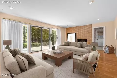 Living - 50 Wilson Rd, Pinehurst, NC 28374 photo 2 of 8