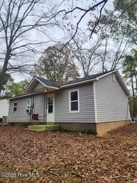 1438 Bryant St, Gastonia, NC 28056