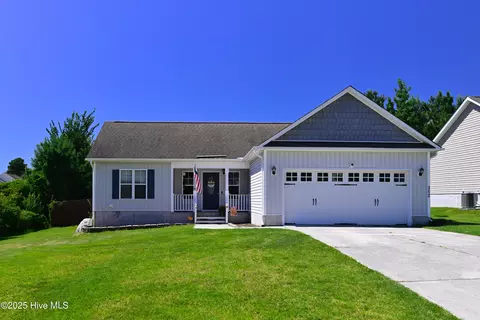 312 Jasmine Ln, Jacksonville, NC 28546