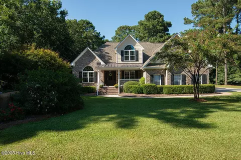 351 Royal Tern Dr, Hampstead, NC 28443