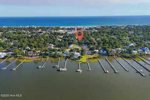 315 Bogue Inlet Dr, Emerald Isle, NC 28594
