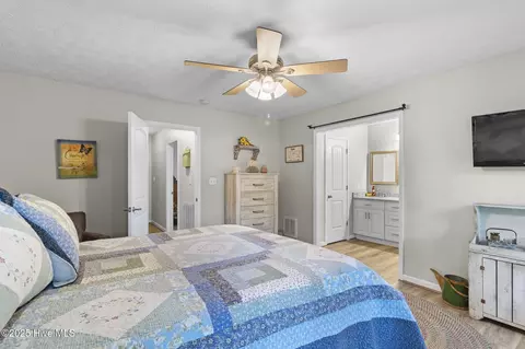 Bedroom - 16640 Titmouse Ct, Wagram, NC 28396 photo 3 of 4