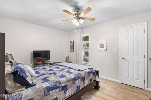 Bedroom - 16640 Titmouse Ct, Wagram, NC 28396 photo 4 of 4
