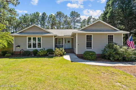 16 Monmouth Ct, Pinehurst, NC 28374