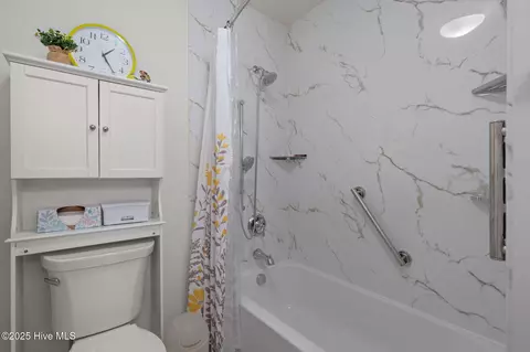 Bath - 16 Monmouth Ct, Pinehurst, NC 28374 photo 4 of 4