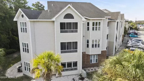 609 Spencer Farlow Dr #20, Carolina Beach, NC 28428