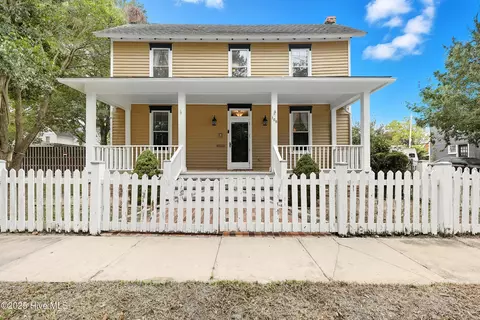 105 Harney St, Elizabeth City, NC 27909