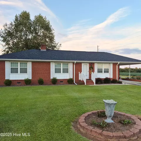 603 E Main St, Fremont, NC 27830