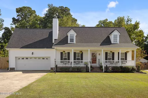 2519 Westminster Dr, Winterville, NC 28590