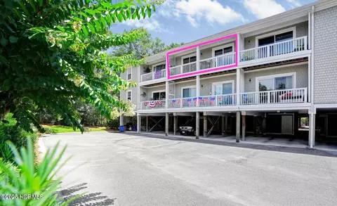 606 W Brown St #K, Southport, NC 28461
